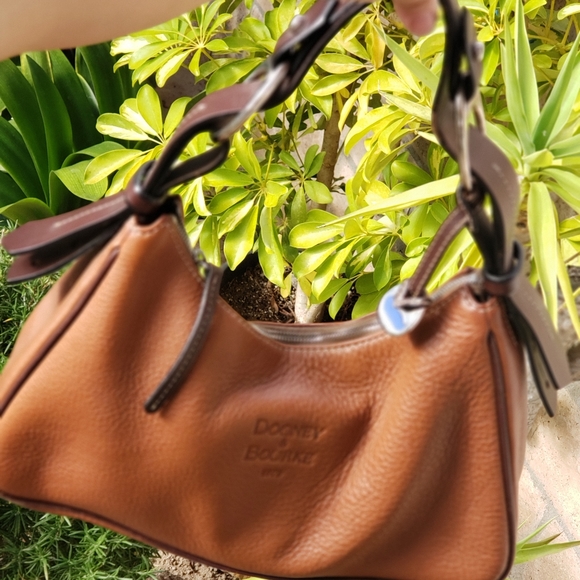 Dooney and Bourke Vintage Shoulder Bag - Picture 10 of 12